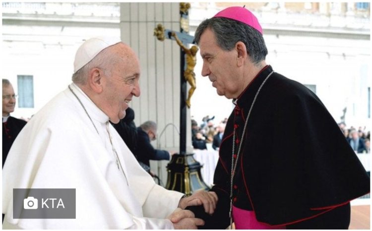 Papa poručio Vukšiću: Činite sve što je moguće kako bi se zaustavio odlazak Hrvata iz BiH