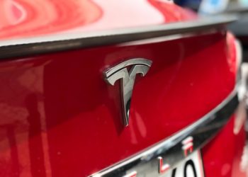 Tesline dionice u nezaustavljivom rastu: U posljednja dva dana skočile za 40 posto