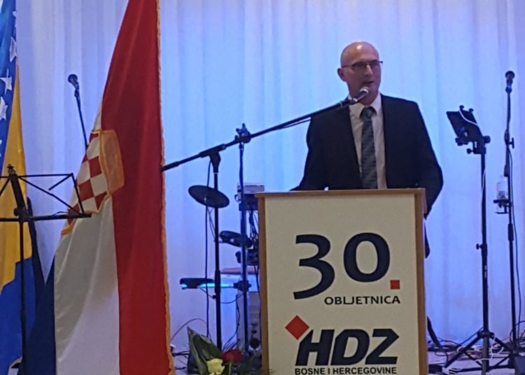 Jajce proslavilo 30-tu obljetnicu utemeljenja HDZ-a BiH
