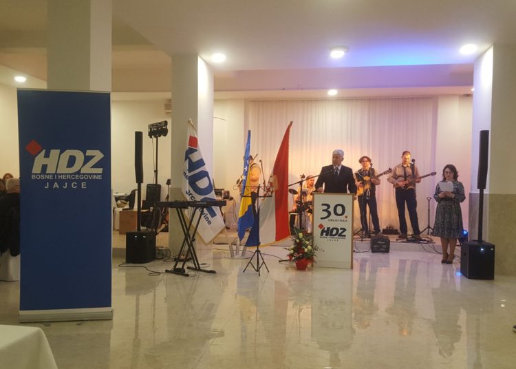 Jajce proslavilo 30-tu obljetnicu utemeljenja HDZ-a BiH