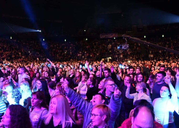 Mate Bulić napravio spektakl pred prepunom Spaladium Arenom (FOTO i VIDEO)