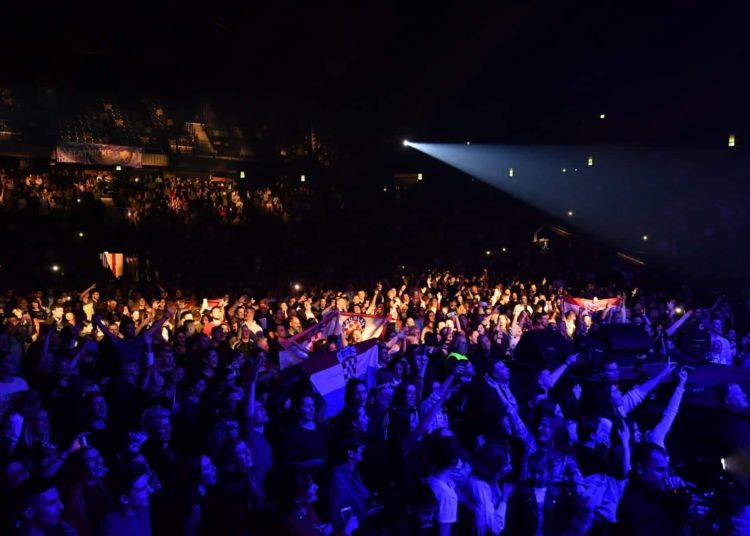 Mate Bulić napravio spektakl pred prepunom Spaladium Arenom (FOTO i VIDEO)