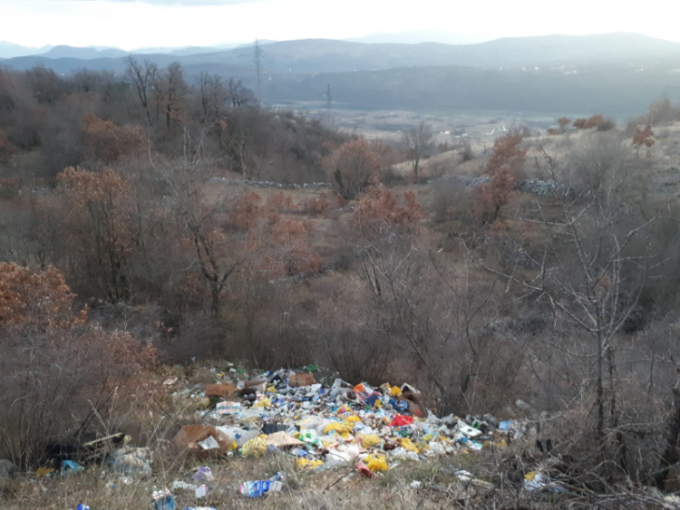 Grude: Lovačke kamere vrebaju one koji stvaraju ilegalna odlagališta otpada