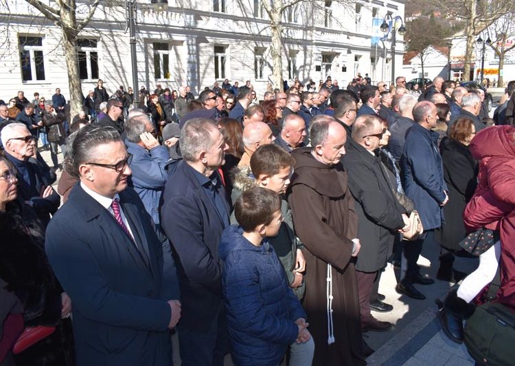 Svečano otkriven “Spomenik majci” u Ljubuškom