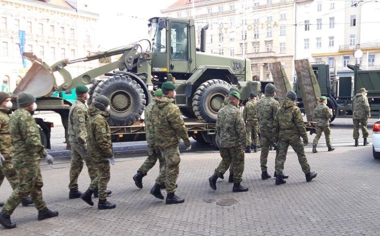 Vojska na ulicama Zagreba; BBB pomogli premjestiti tek rođenu djecu