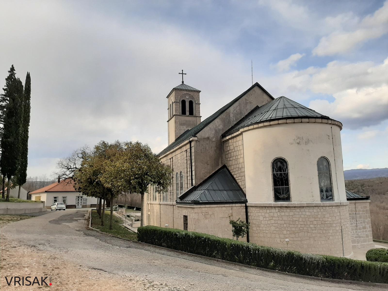 Župa Ružići – najstarija župa u općini Grude čiji predivni okoliš stoljećima uređuju župnici i vrijedni župljani