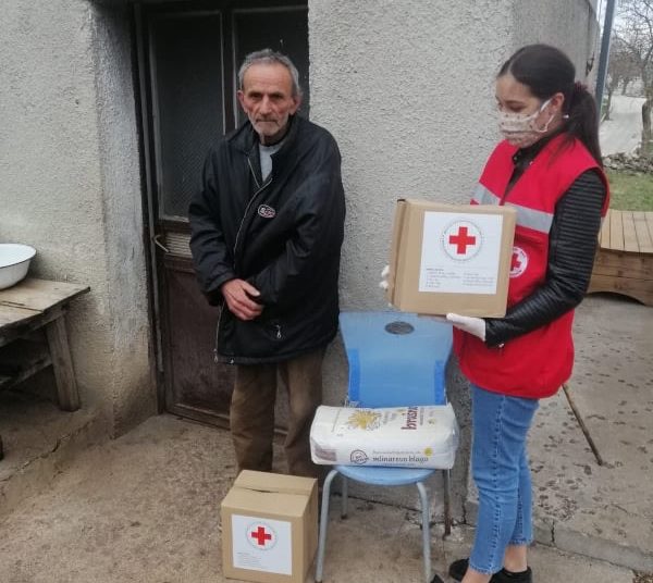 I u dane vikenda volonteri Crvenog križa općine Posušje uz najpotrebitije