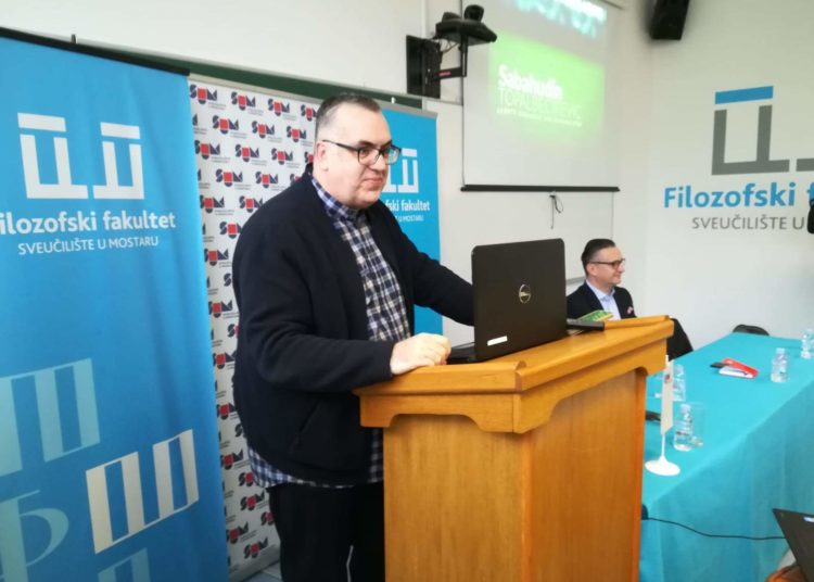 Sportski novinar Sabahudin Topalbećirević održao predavanje na Sveučilištu u Mostaru