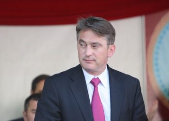 Željko Komšić sudionik incidenta na svečanoj Akademiji u Torontu