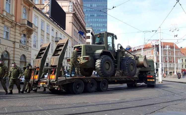 Vojska na ulicama Zagreba; BBB pomogli premjestiti tek rođenu djecu