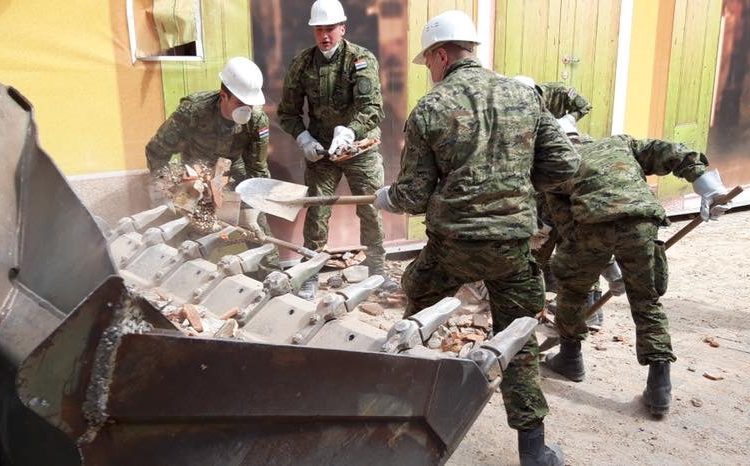 Vojska na ulicama Zagreba; BBB pomogli premjestiti tek rođenu djecu