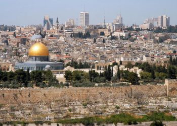 Korona virus pogodio Jeruzalem gore od ratova i intifada