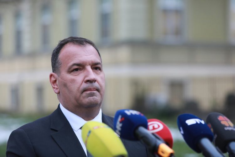 Beroš: Ako se budemo odgovorno ponašali, za sljedećih četiri do pet tjedana možemo pobijediti epidemiju