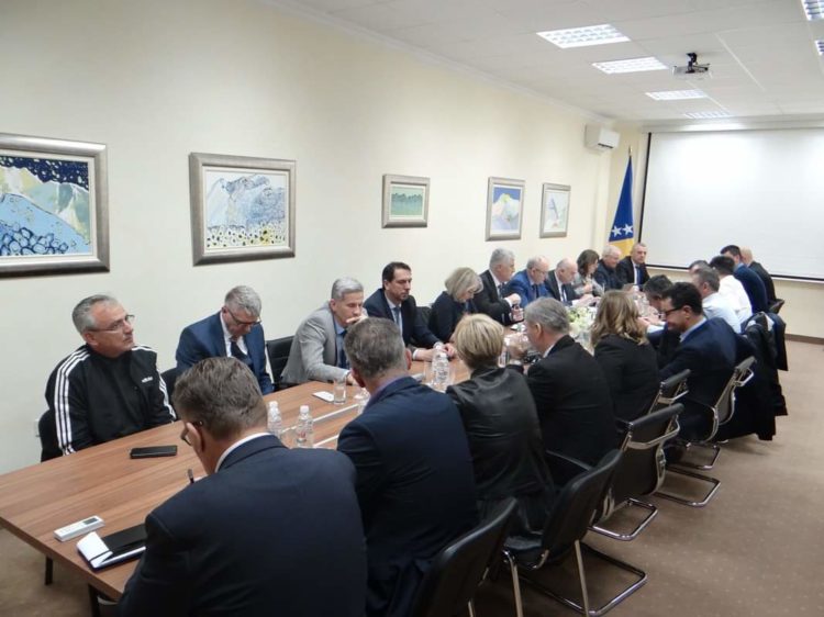 Predsjedništvo HNS-a: Osigurati legitimno predstavljanje na svim razinama