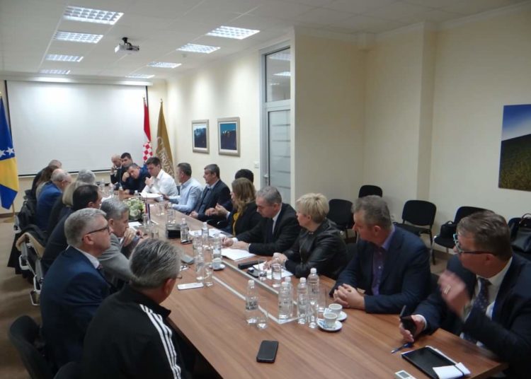 Predsjedništvo HNS-a: Osigurati legitimno predstavljanje na svim razinama