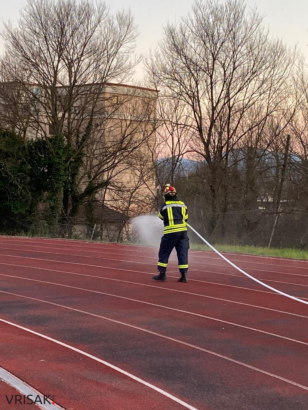Vatrogasci u Ljubuškom oprali javne površine