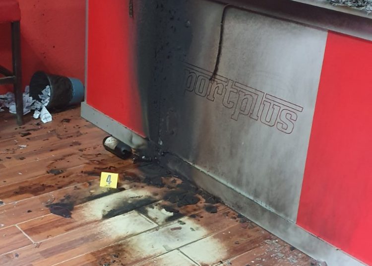 U Uskoplju sinoć zapaljeno sedam kladionica (FOTO)