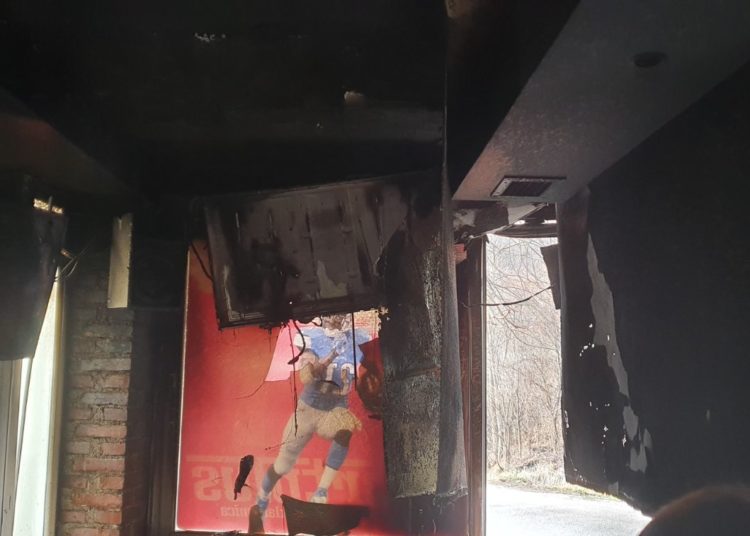 U Uskoplju sinoć zapaljeno sedam kladionica (FOTO)