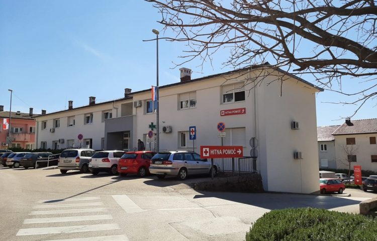 Zabranjeno preuzimanje fotografija bez dozvole.