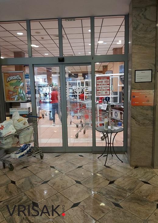 Pozitivan primjer: Prodajni centar Mepas uveo zaštitnu pregradu za svoje blagajnice