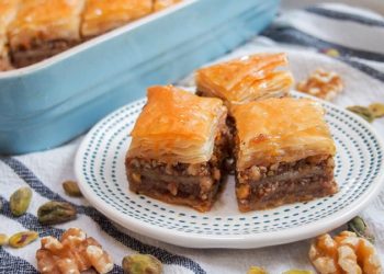 Pravi recept za savršenu baklavu: Bogata, sočna i slatka