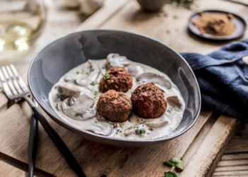 Recept za mesne okruglice u umaku od šampinjona: Brzi ručak za ljubitelje gljiva