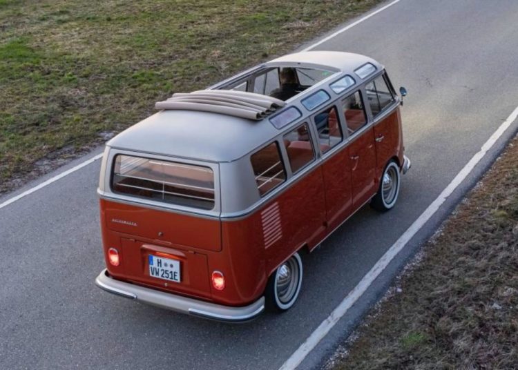 Volkswagen predstavio Samba Bus: Klasika na električni pogon