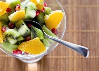 Ukusna voćna salata od miješanog voća