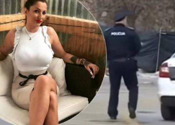 Sunita Hindić stražarima pokazuje gole grudi