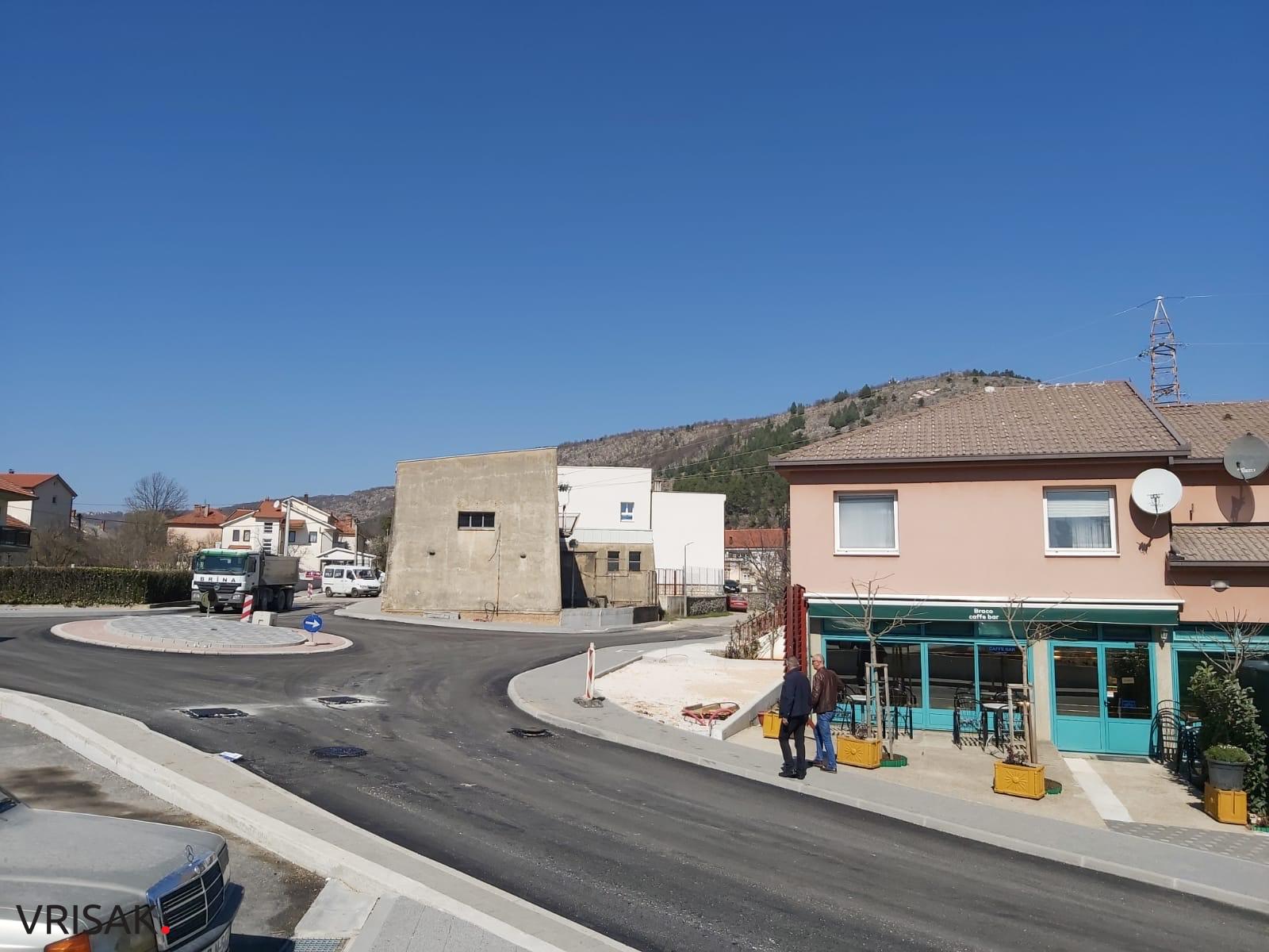 Široki Brijeg: Asfaltiran prometni rotor prema “Maloj školi”