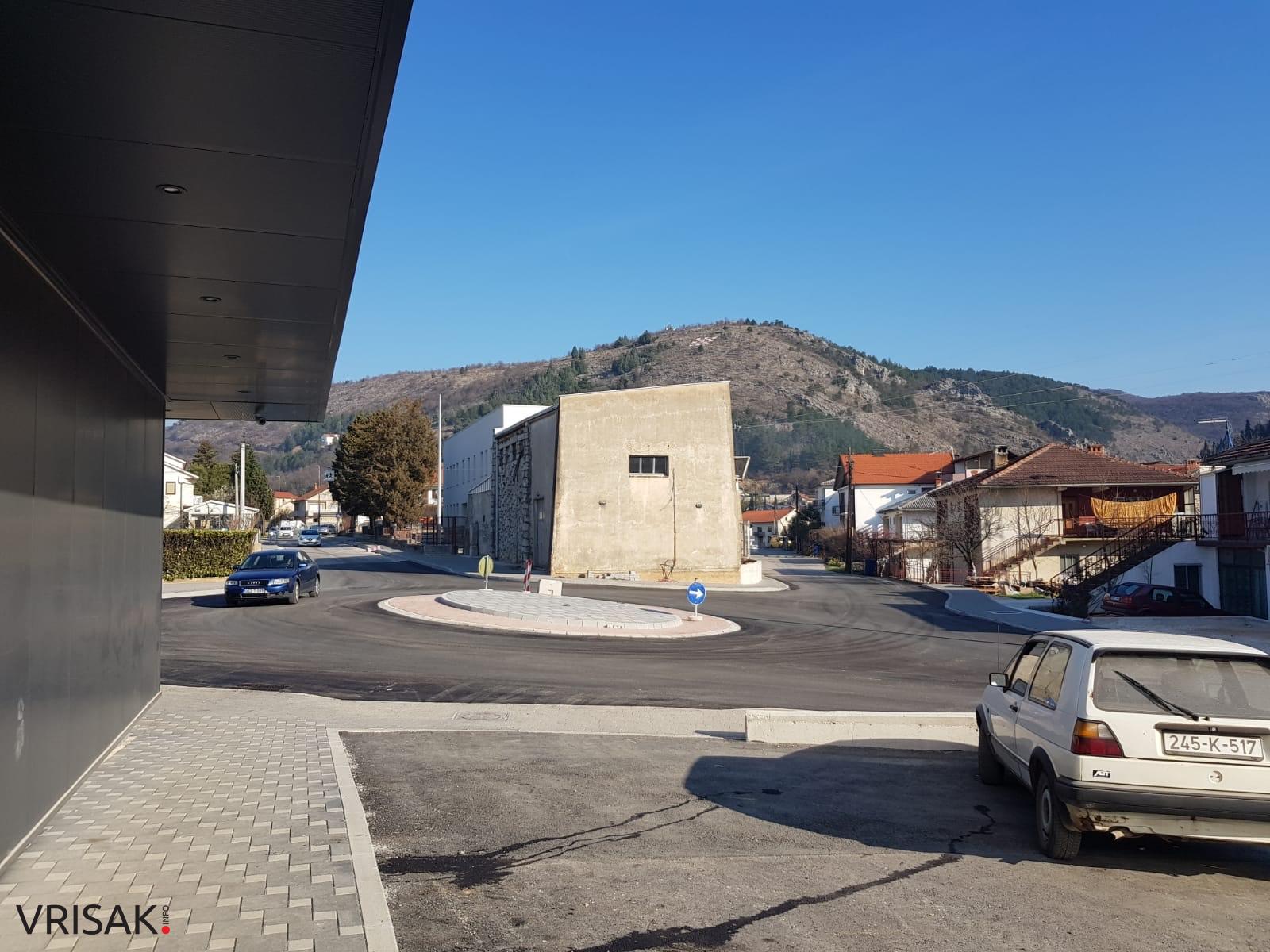 Široki Brijeg: Asfaltiran prometni rotor prema “Maloj školi”