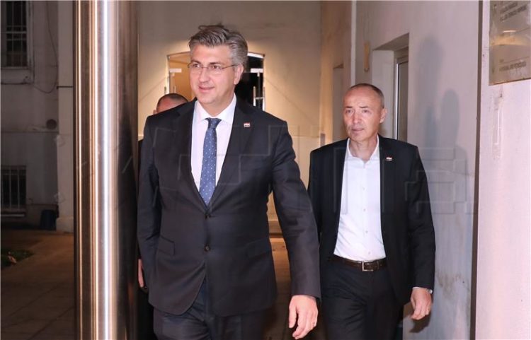 Prvi rezultati izbora u HDZ-u: Plenković ponovno izabran za predsjednika