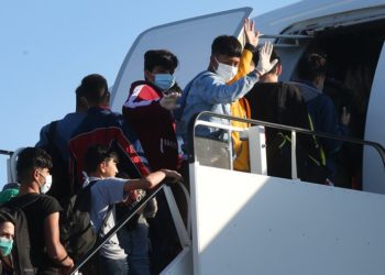 Deseci djece izbjeglica stigli iz Grčke u Njemačku