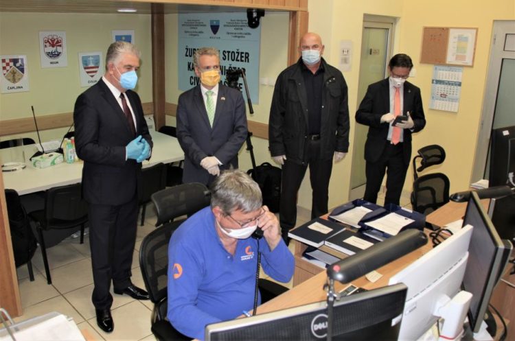Veleposlanik EU Sattler donirao opremu HNŽ-u