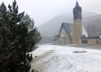 Dašak zime u proljeće, na Blidinju pada snijeg