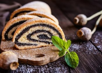 Domaća štrudla sa makom