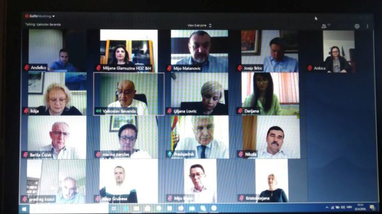 Dužnosnici HDZ BiH pozvali bošnjačke dužnosnike na prestanak opstrukcija sporazuma s MMF-om
