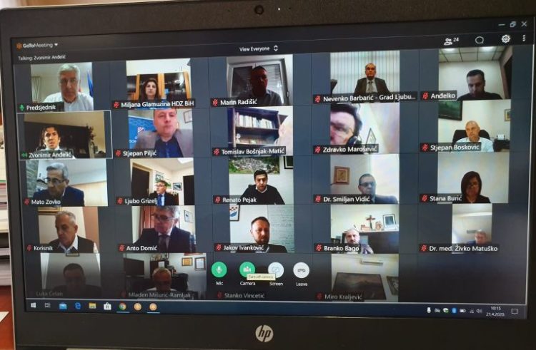 Čović s načelnicima i gradonačelnicima na video sastanku