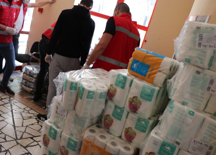 Crveni križ Grada Širokog Brijega u suradnji s donatorima pomogao najpotrebitije za Uskrs