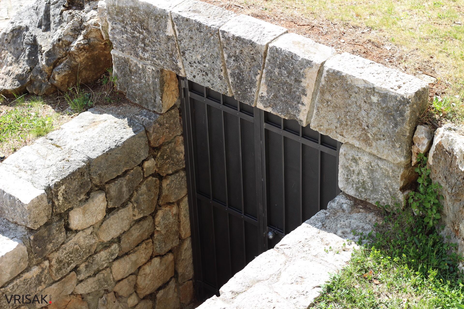 Širokobriješka kamena ljepotica!