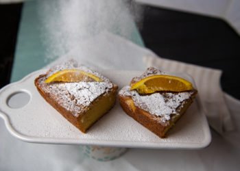 Brz i jednostavan kolač od naranče