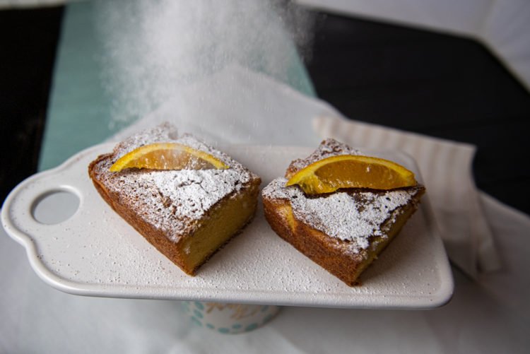 Brz i jednostavan kolač od naranče