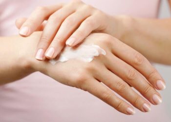 Ruke su vam užasne od silnog pranja? Ova maska ih spašava