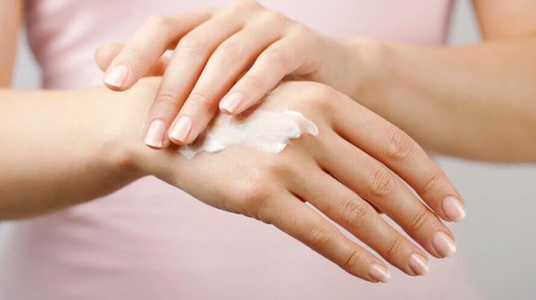 Ruke su vam užasne od silnog pranja? Ova maska ih spašava
