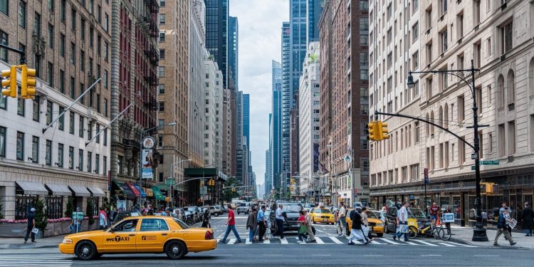 U karanteni i bez posla, Amerikanci sve više osjećaju posljedice pandemije
