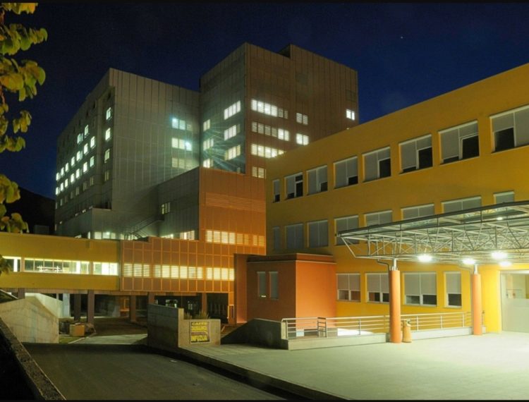 Medicinskom fakultetu naređeno da sve svoje resurse stavi na raspolaganje Kriznom stožeru