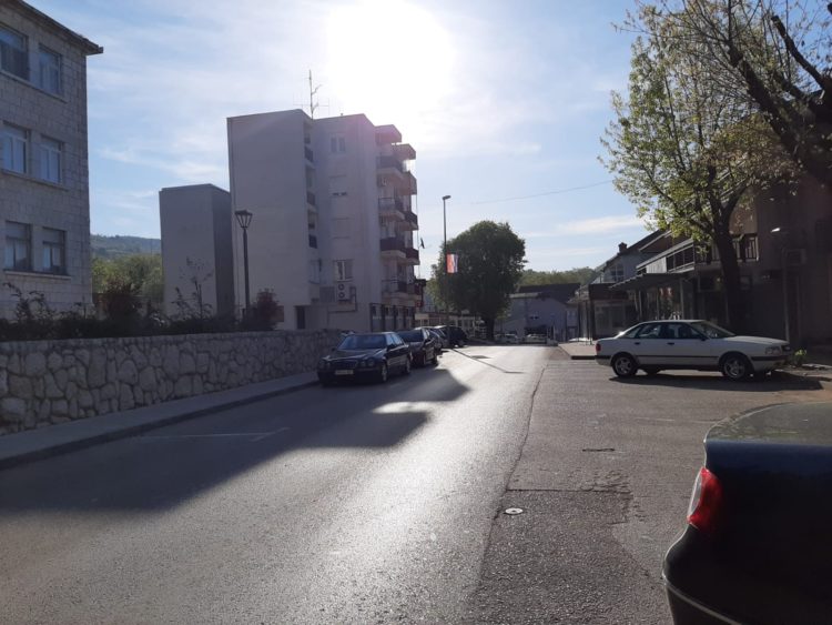 Grudske ulice prazne, mještani poštuju mjere koje se izdaju u svrhu zaštite od koronavirusa