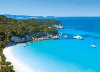 Grčka zabranila plivanje u moru i rekreativne vodene sportove