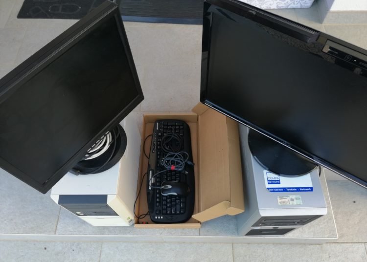 Ljubuški: „Daruj opremu za online nastavu“