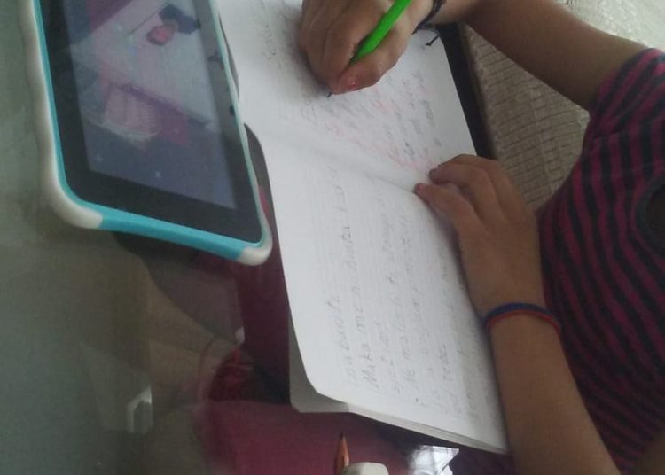 Ljubuški: „Daruj opremu za online nastavu“